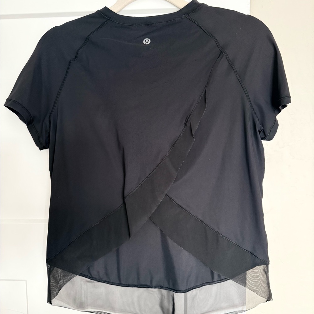 lululemon athletica fold-over black Short Sleeve Tee